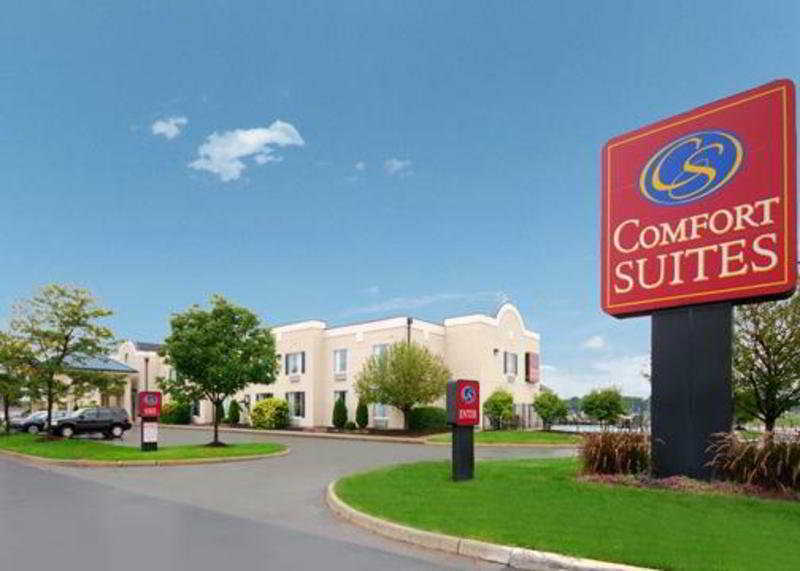 Comfort Suites Airport Columbus Exterior photo